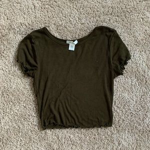 tight fit green cropped t shirt